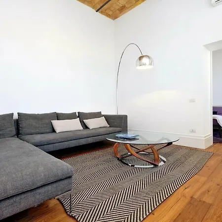 Luxury Penthouse With Outstanding Terrace アパート ローマ
