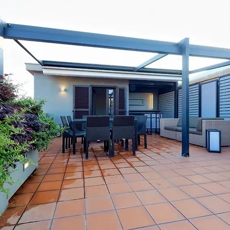 アパート Luxury Penthouse With Outstanding Terrace ローマ