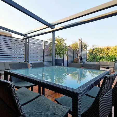 Luxury Penthouse With Outstanding Terrace アパート ローマ