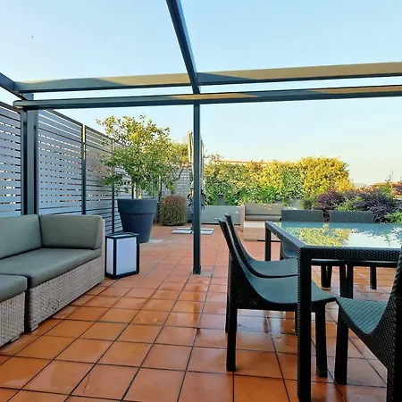 Luxury Penthouse With Outstanding Terrace アパート ローマ